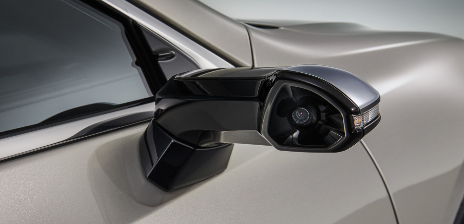 Lexus predbehne Audi. Ako prvý použije kamery namiesto zrkadiel