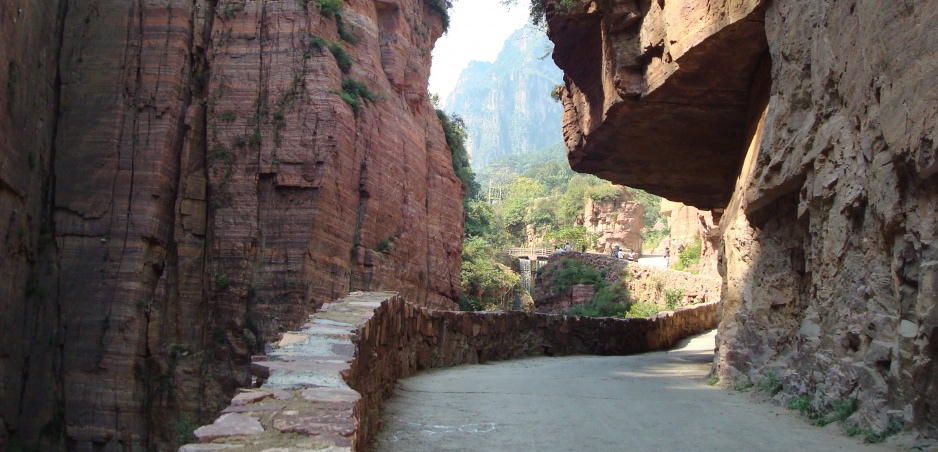 Najfascinujúcejšie cesty sveta 18: Tunel Guoliang (vyberáme z archívu)