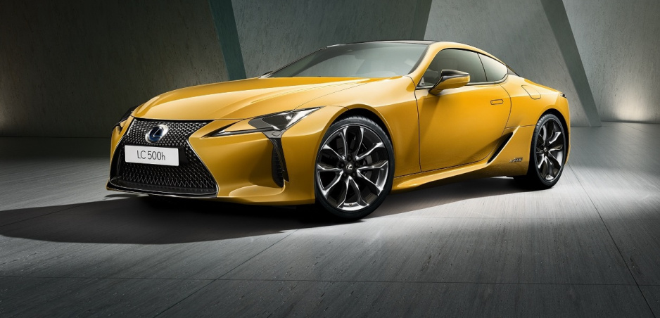 Pozrite si Lexus LC Yellow Edition Coupe na fotkách