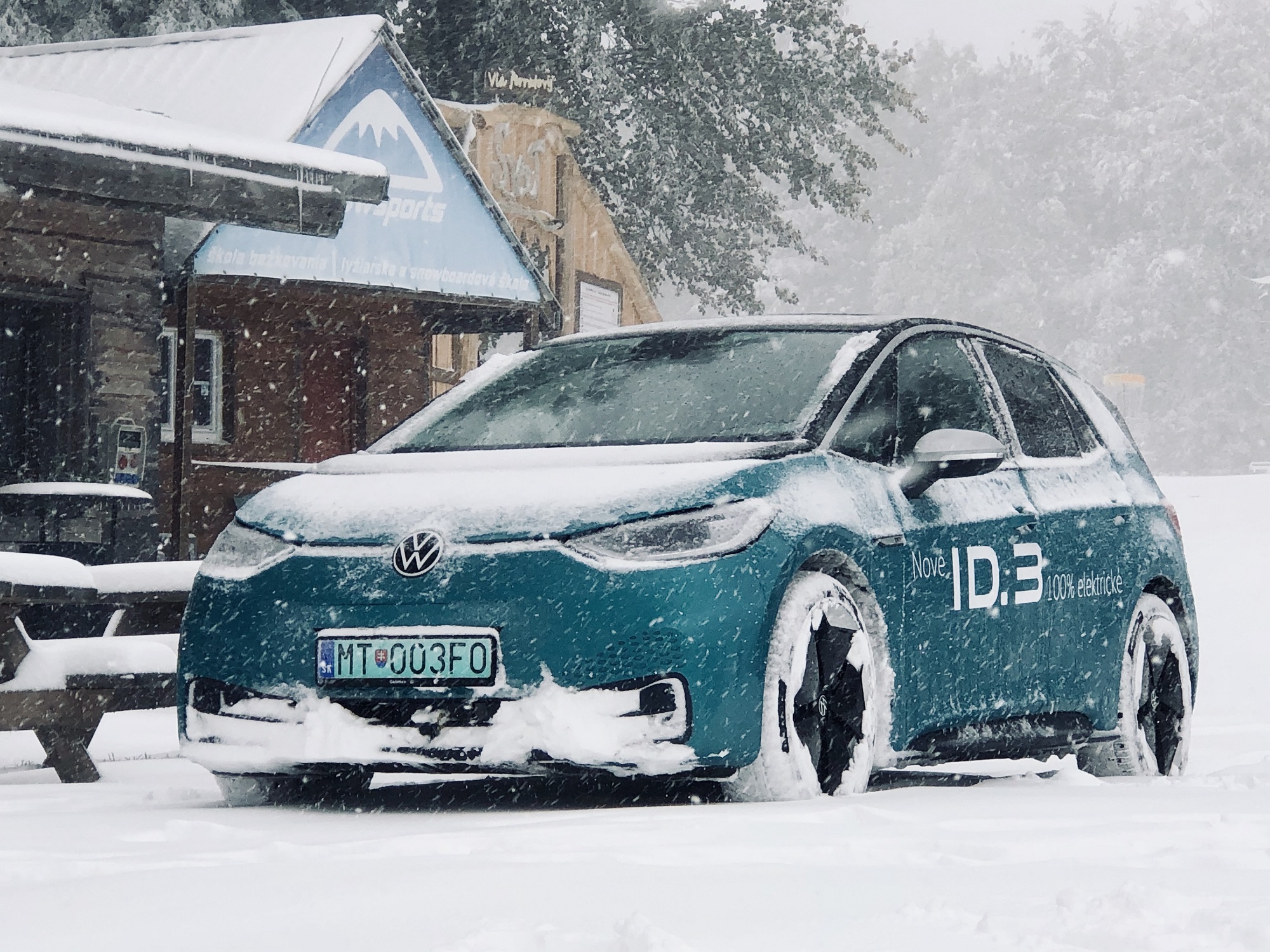 Test: Elektrický Volkswagen ID.3 sme vyskúšali na snehu