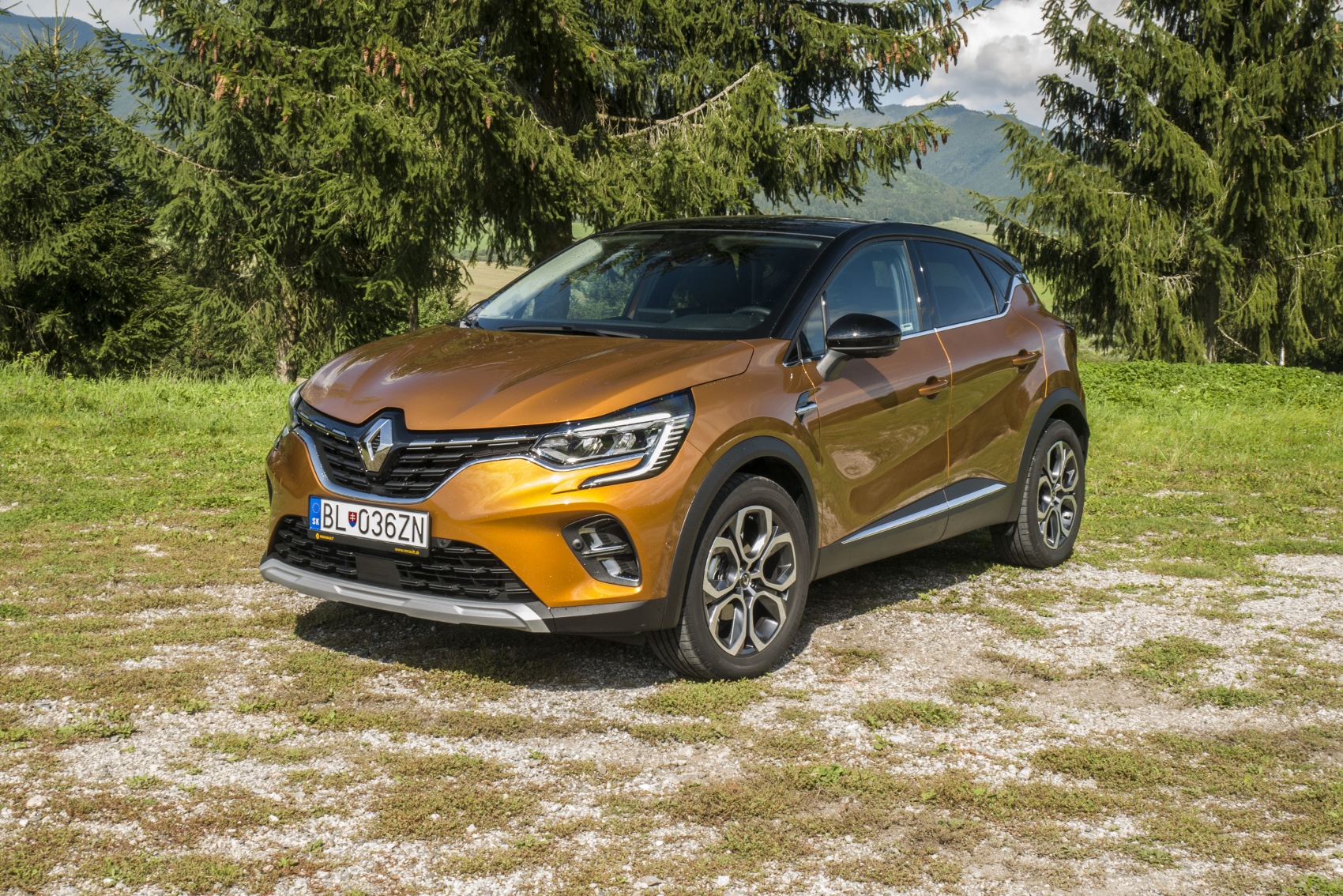 Test: V interiéri sa Renault Captur tvári ako o triedu drahšie auto