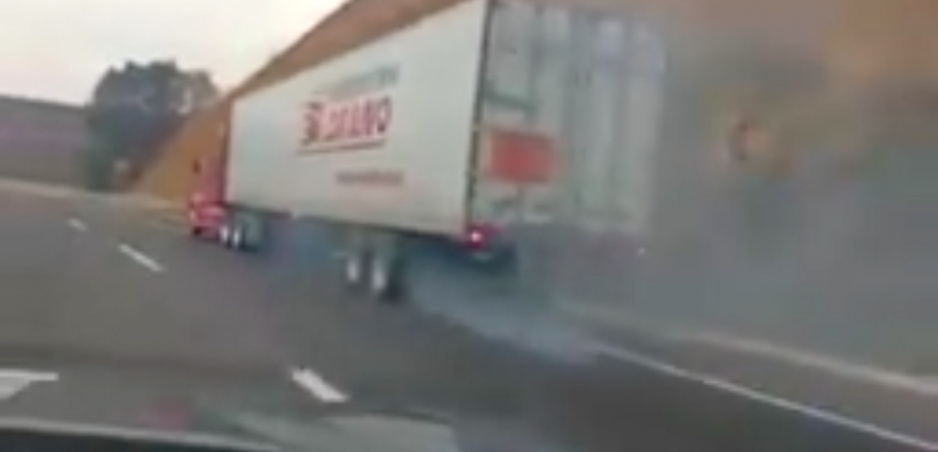 Video: Kamionistovi zlyhali brzdy. Išiel až 160 km/h